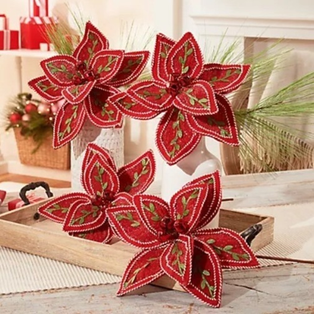 Valerie‎ Parr Hill Set of 4 Felt Poinsettia Christmas Floral Picks Red H223245 - Picture 2 of 3